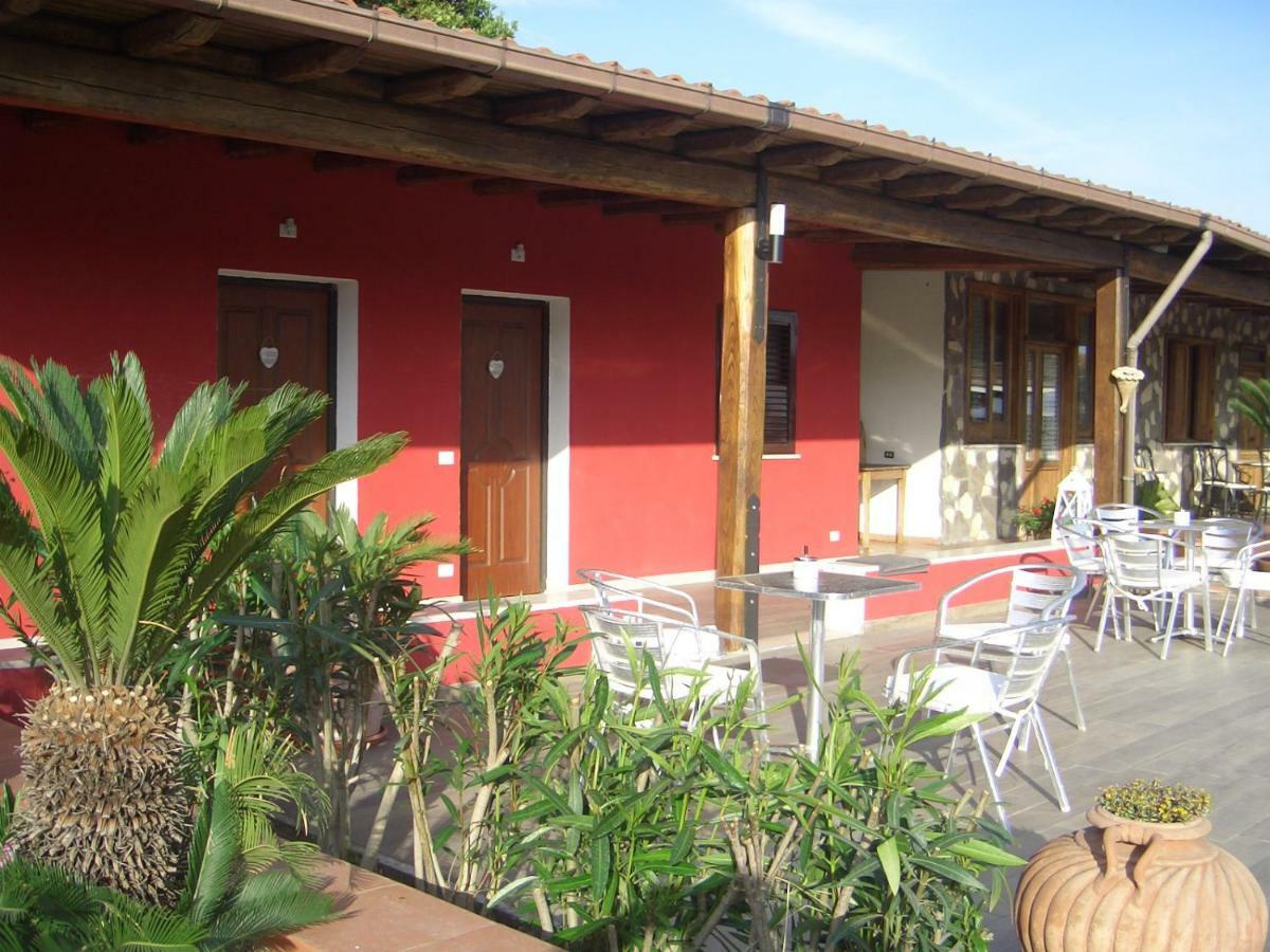 L'Oasi Di Ambra Hotel Ardea Exterior photo