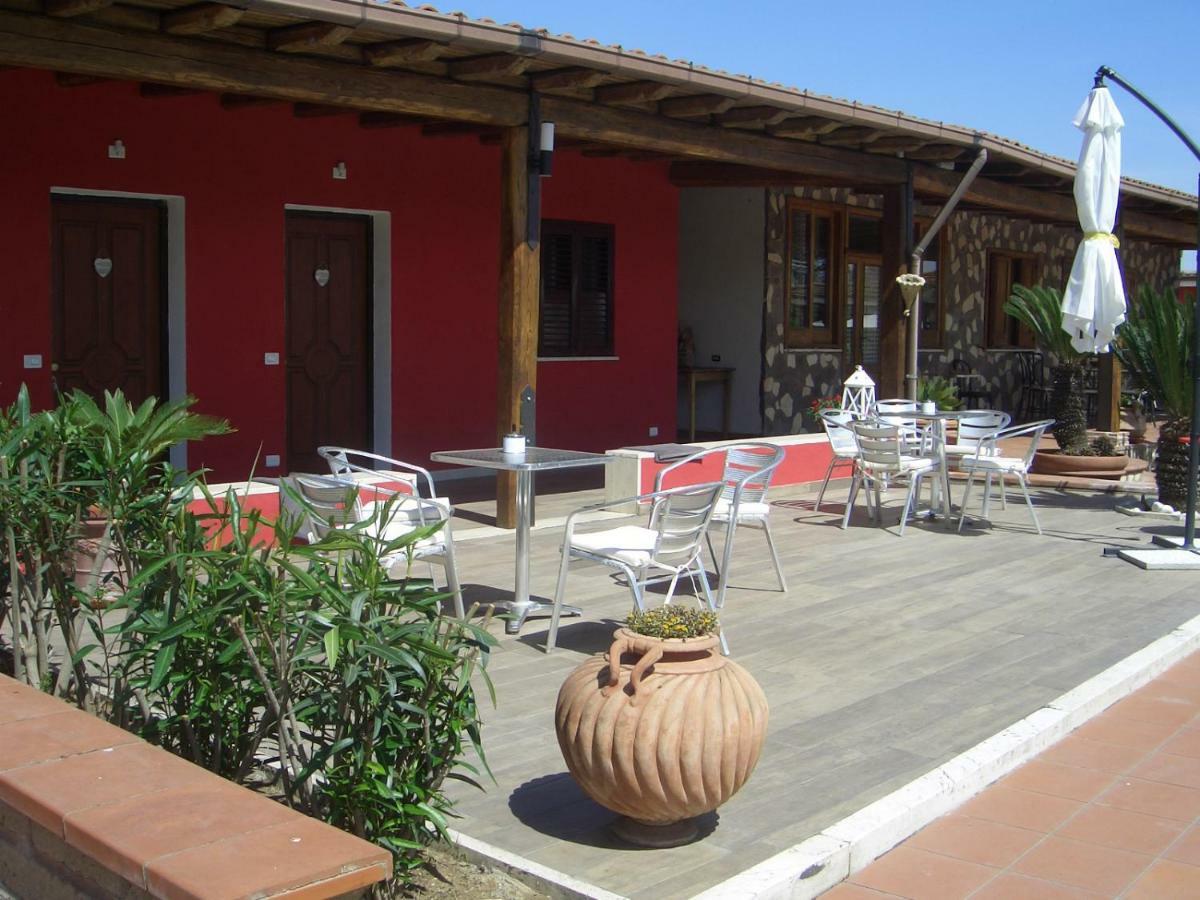 L'Oasi Di Ambra Hotel Ardea Exterior photo