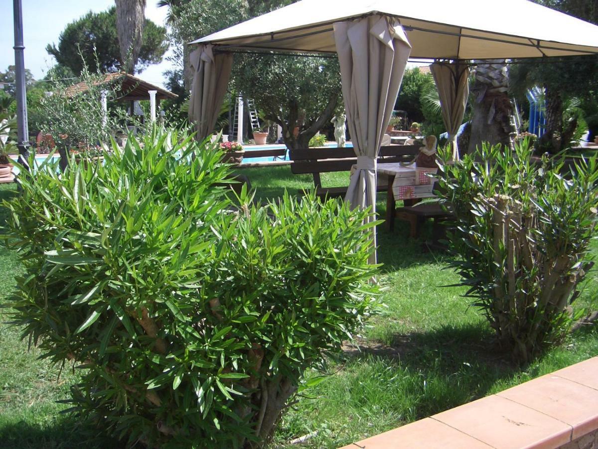 L'Oasi Di Ambra Hotel Ardea Exterior photo