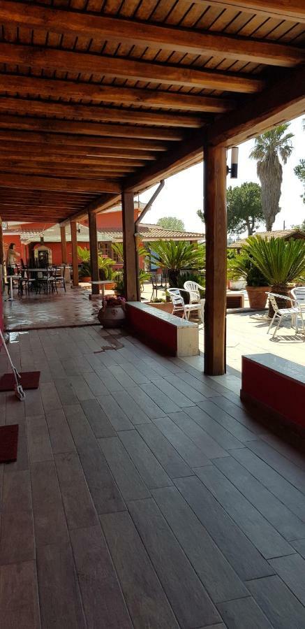L'Oasi Di Ambra Hotel Ardea Exterior photo